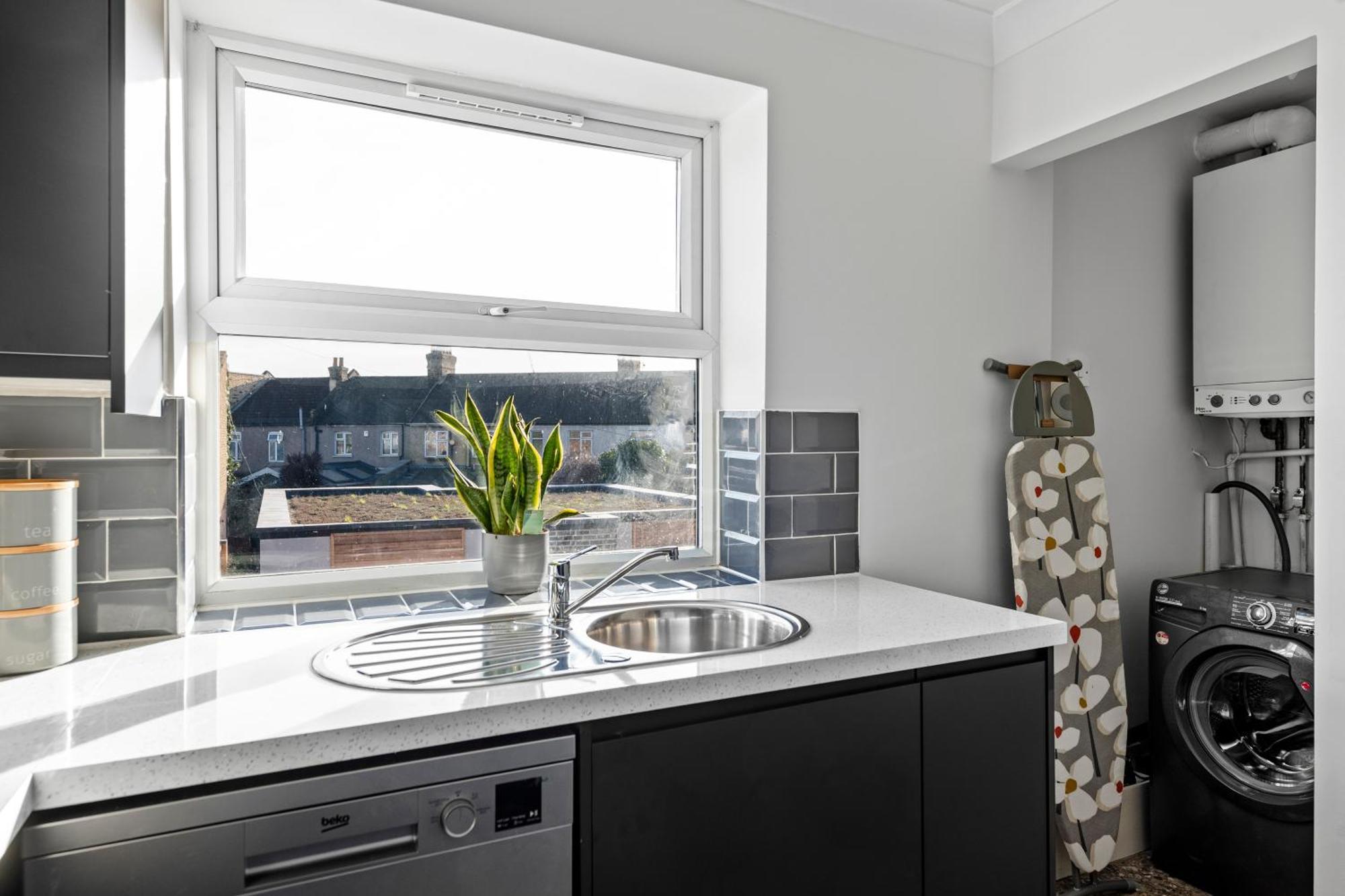 Cosy 2 Bedroom Flat In East Ham, Close To Excel Λονδίνο Εξωτερικό φωτογραφία